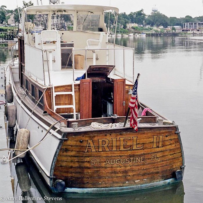 ARIEL II • 46' Power Cruiser Restoration